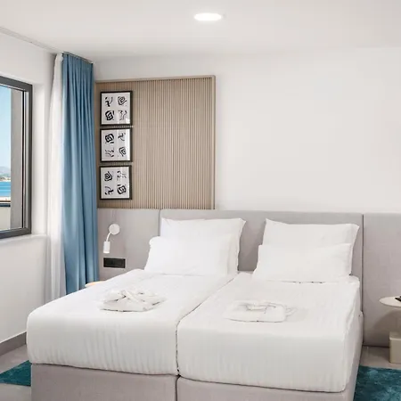 Seesea Hotel 4*