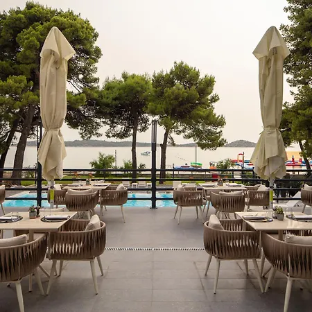 Hotel Seesea 4*