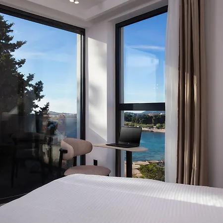 Hotel Seesea 4*