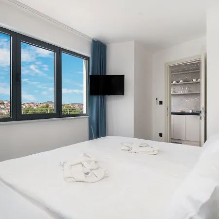 Seesea Hotel