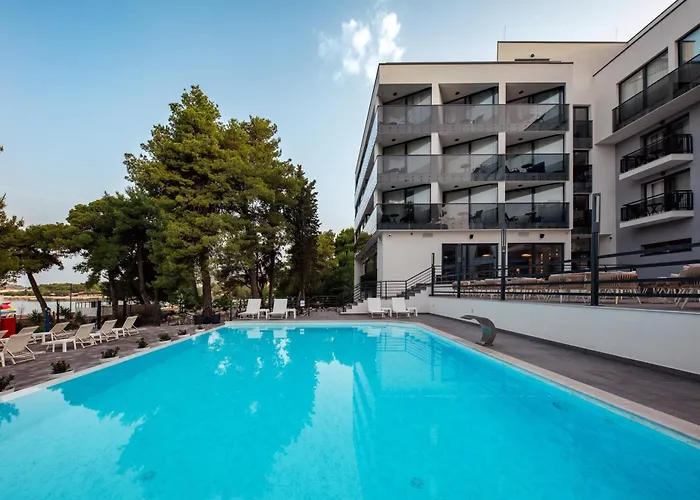 Seesea Отель 4*